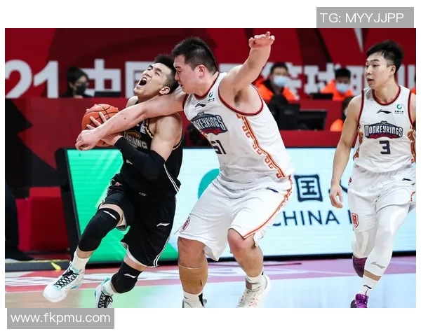 重庆篮球队战术变革引发热议新策略助力球队崛起与发展 重庆篮球队战术变革引发热议新策略助力球队崛起与发展