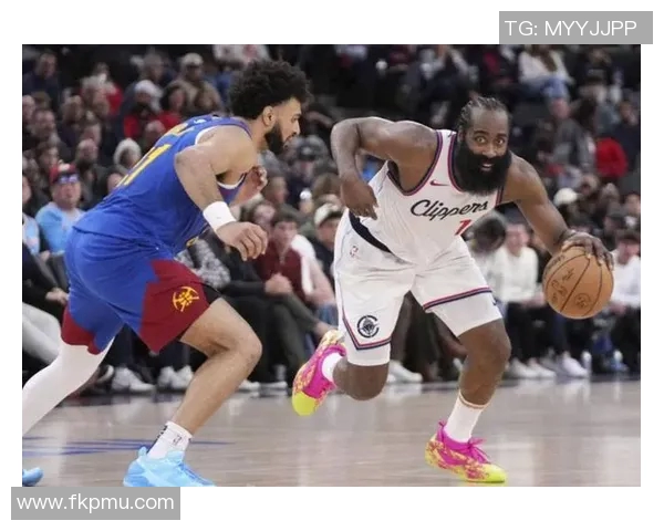 掘金与快船微博热议赛季对决球迷观点引发关注