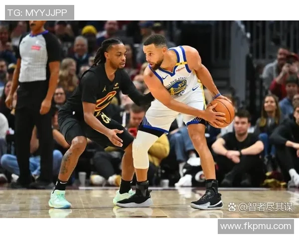 骑士与勇士激战正酣NBA赛场上演精彩对决引发球迷热议